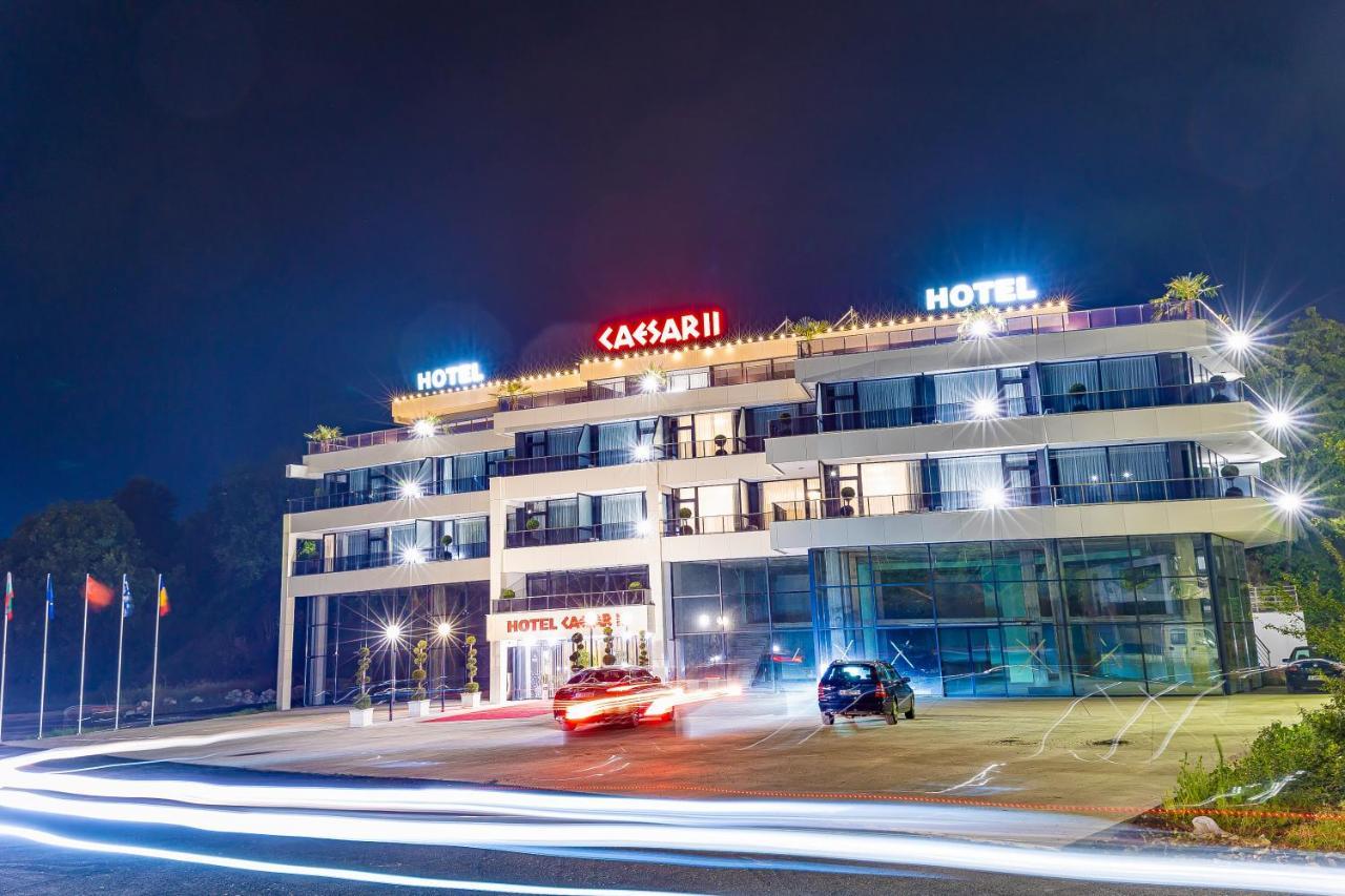 Hotel Caesar 2 Кирджалі Екстер'єр фото